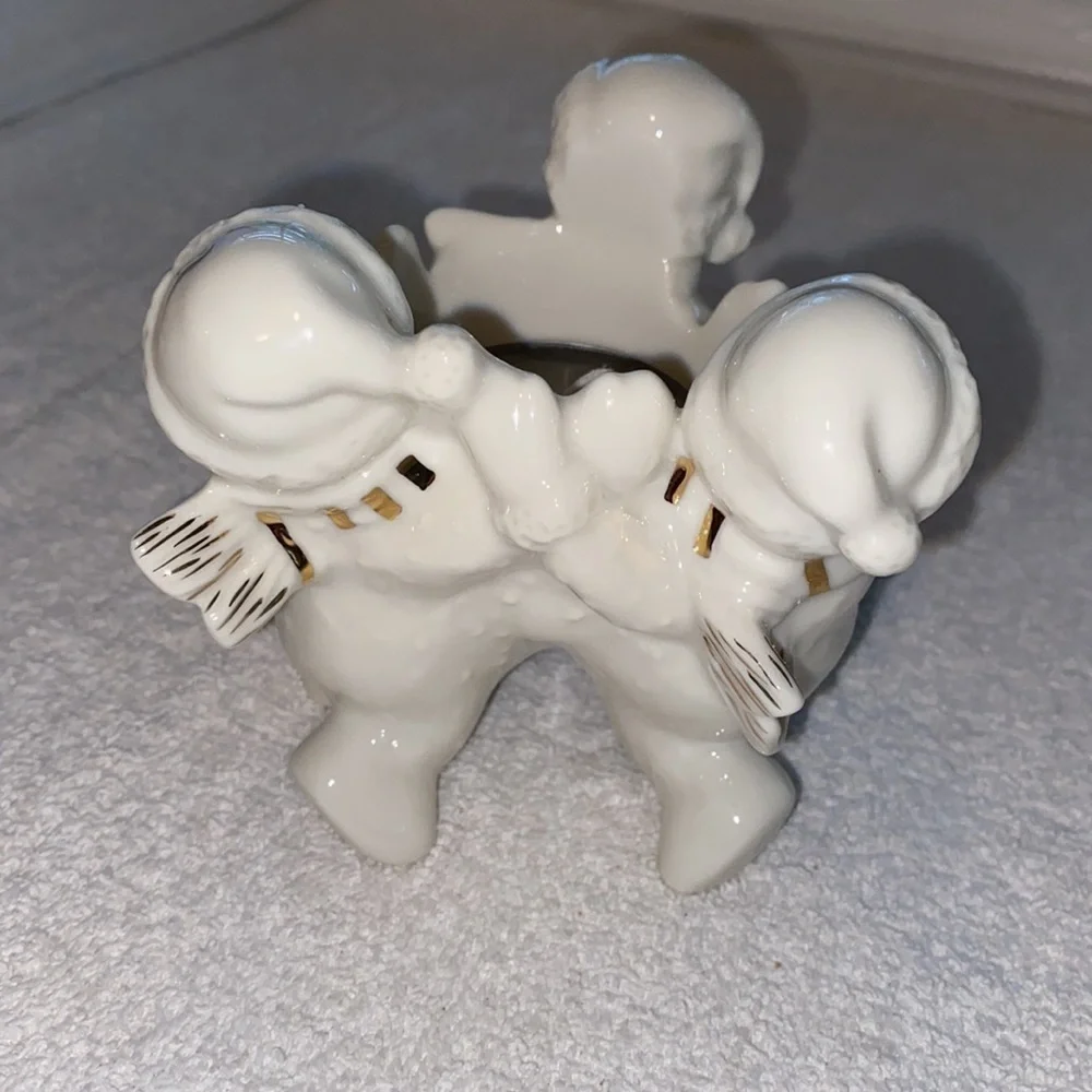 Mikasa Holiday Elegance Christmas tea light candle holder 3” tall FK001
